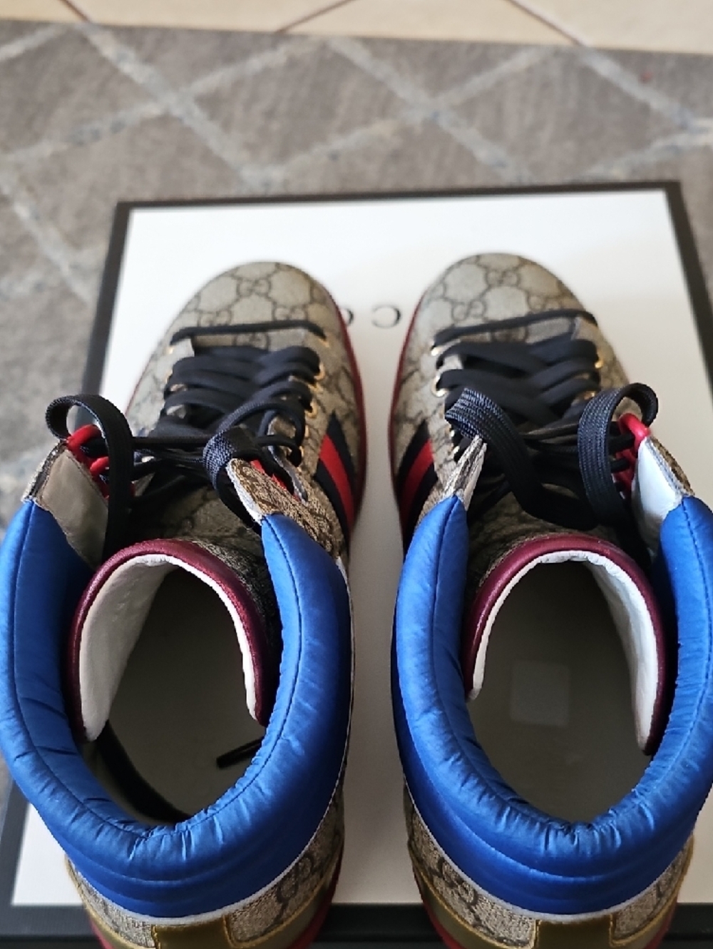 Gucci Men’s High-Top Sneakers in Light Gray Monogram with Blue & Red Accents - Picture 6 of 14